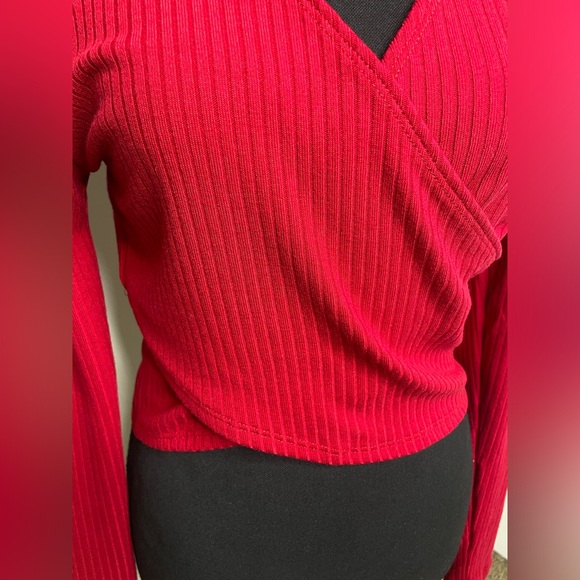 Zenana Red Ribbed Wrap Cropped Top Size Large New With Tags - Picture 6 of 6